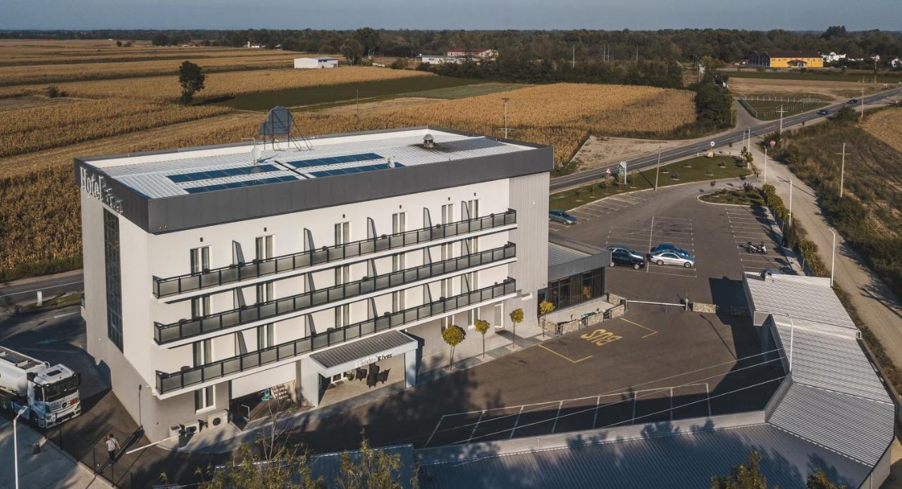 Hotel River Bijeljina Kültér fotó